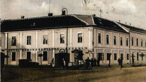 korona etterem kicsi