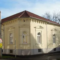 Polgári épületek, magánházak